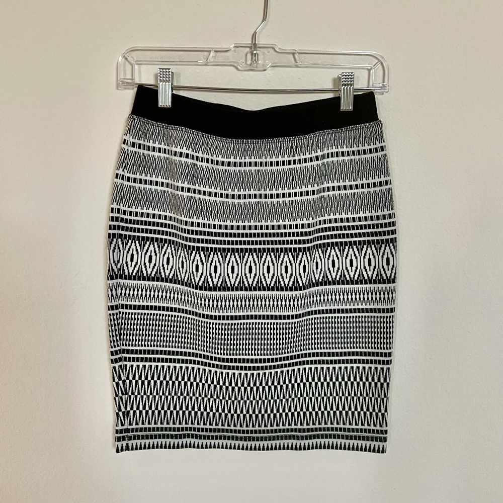 Anthropologie Ikat B&W Skirt
